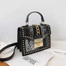 Cartera Trixie color negro